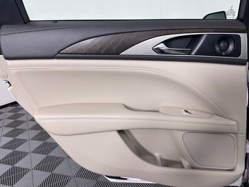 Used 2019 Lincoln MKZ Reserve image 22