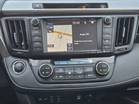 Used 2016 Toyota RAV4 Limited image 16