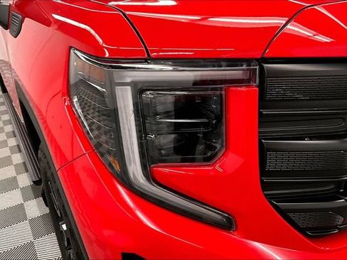 Used 2023 GMC Sierra 1500 Pro w/ Graphite Edition AWD/4WD image 32