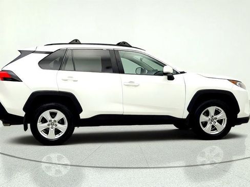 Used 2021 Toyota RAV4 XLE w/ Convenience Package AWD/4WD image 4