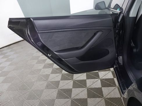 Used 2022 Tesla Model 3 Performance image 24