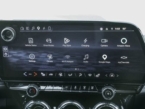 Used 2024 Chevrolet Blazer EV LT AWD/4WD image 14
