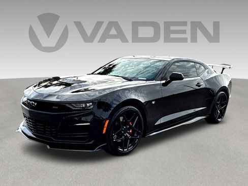 Used 2022 Chevrolet Camaro SS image 3
