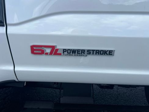 New 2025 Ford F350 Lariat w/ Lariat Ultimate Package image 9