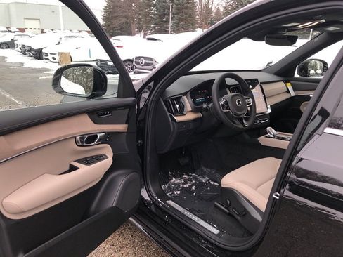 New 2026 Volvo XC90 B5 Plus image 10