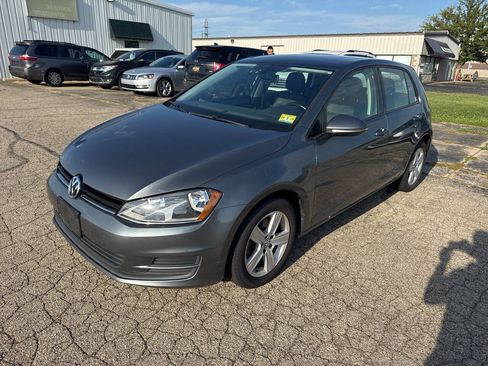 Used 2017 Volkswagen Golf Wolfsburg Edition FWD image 1