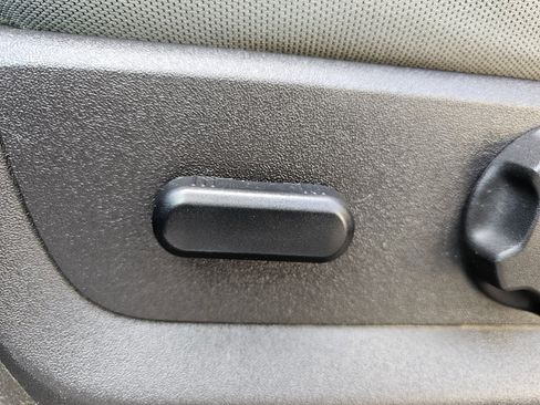 Used 2012 Ford F250 XLT w/ XLT Premium Pkg image 8