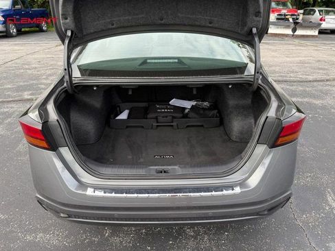 Used 2023 Nissan Altima 2.5 SV AWD/4WD image 7