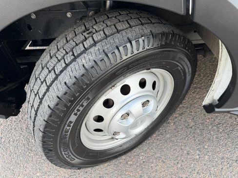 Used 2021 Ford Transit 150 Low Roof AWD image 39