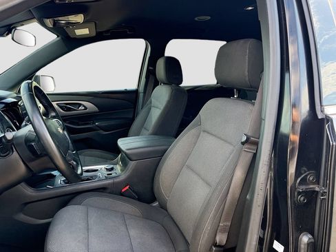 Used 2023 Chevrolet Traverse LT FWD image 19