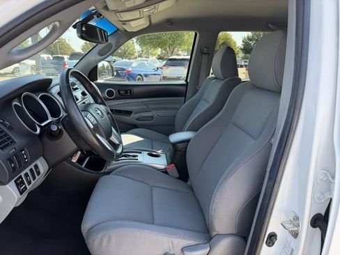 Used 2012 Toyota Tacoma 4x4 Double Cab w/ TRD Sport Pkg image 22