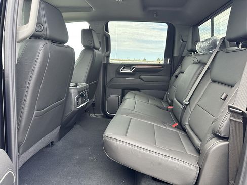 New 2026 GMC Sierra 2500 Denali w/ Denali Reserve Package AWD/4WD image 25