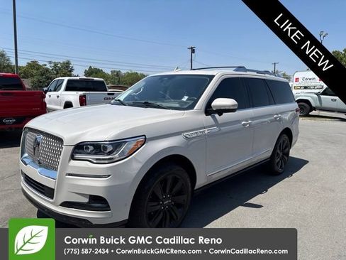 Used 2022 Lincoln Navigator Reserve AWD/4WD image 1