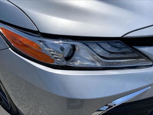 Used 2022 Toyota Camry XLE FWD image 27
