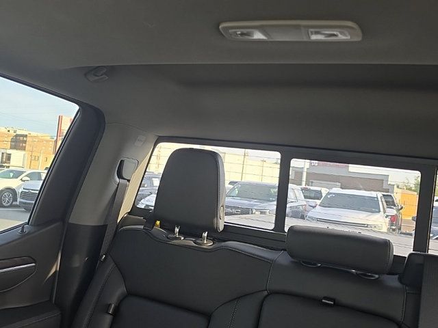 Used 2024 GMC Sierra 1500 SLT w/ SLT Premium Plus Package AWD/4WD image 24