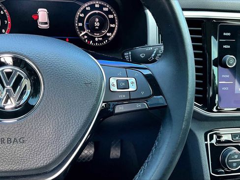 Used 2019 Volkswagen Atlas SEL Premium image 24