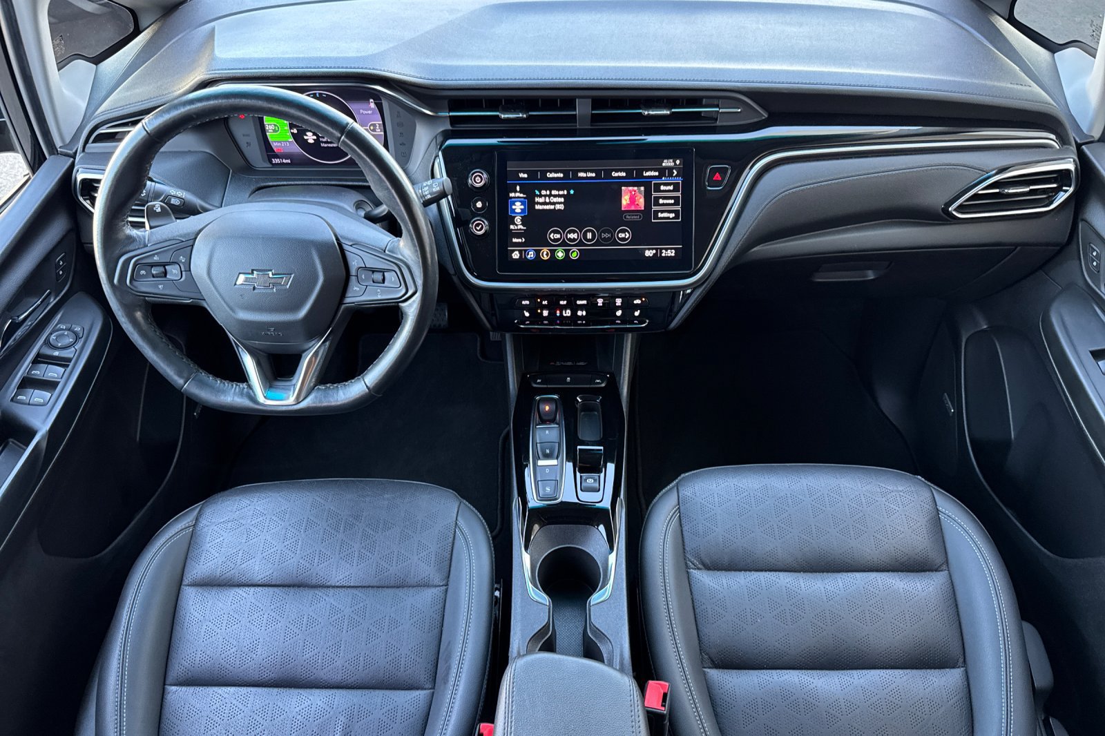 Used 2023 Chevrolet Bolt LT w/ Infotainment Package FWD image 13