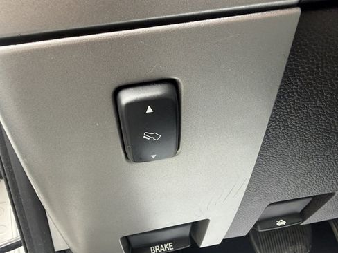 Used 2013 Ford Expedition Limited AWD/4WD image 18