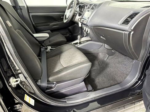 Used 2020 Mitsubishi Outlander Sport ES image 13