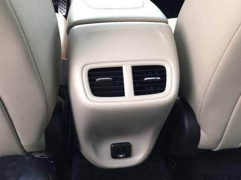 Used 2018 Buick Regal Essence w/ Driver Confidence Package #1 image 29