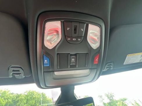 Used 2023 RAM 1500 Big Horn AWD/4WD image 33