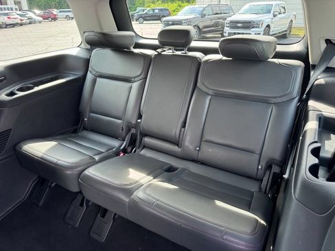 Used 2025 Ford Expedition Active RWD image 34