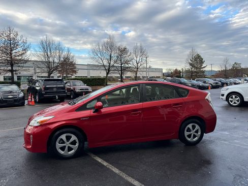 Used 2013 Toyota Prius Three image 35