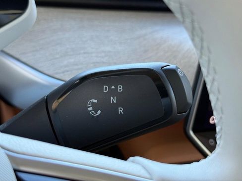 New 2025 Volkswagen ID. Buzz 1st Edition image 13