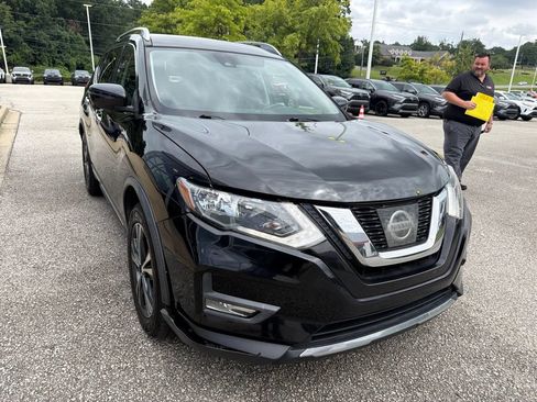 Used 2017 Nissan Rogue SL FWD image 4