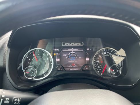 Used 2021 RAM 1500 Big Horn AWD/4WD image 16