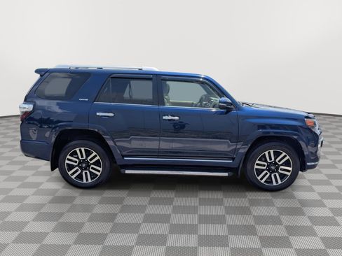 Used 2018 Toyota 4Runner Limited AWD/4WD image 6