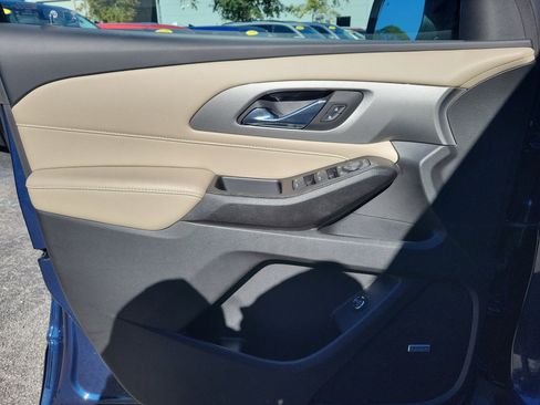 Used 2023 Chevrolet Traverse LT w/ LT Premium Package image 20