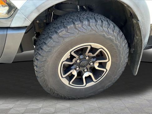 Used 2015 RAM 1500 Rebel AWD/4WD image 33