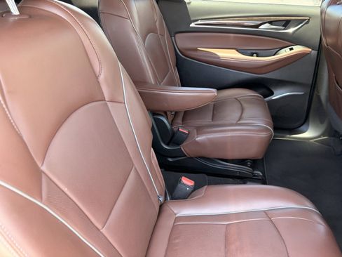 Used 2018 Buick Enclave Avenir w/ Avenir Technology Package FWD image 12