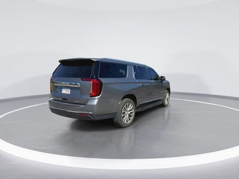 Used 2021 GMC Yukon XL SLT w/ Rear Media and Nav Package AWD/4WD image 11