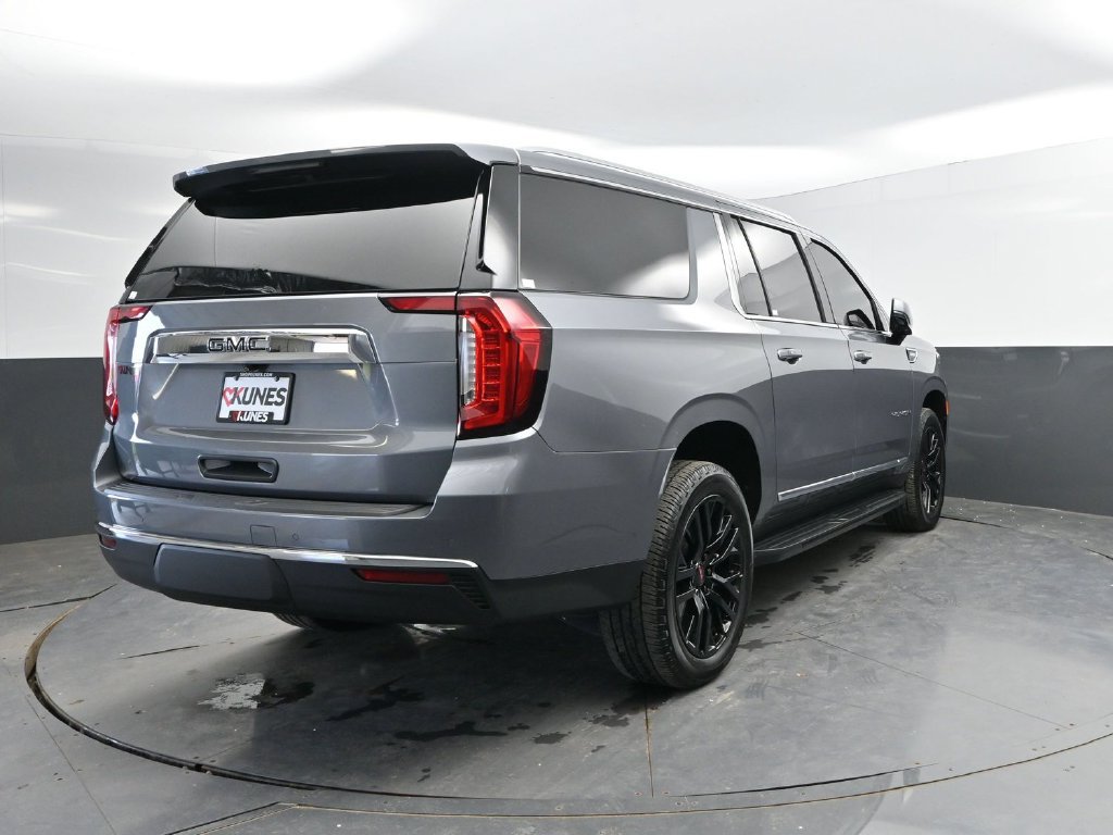Used 2022 GMC Yukon XL SLT w/ SLT Premium Package AWD/4WD image 7