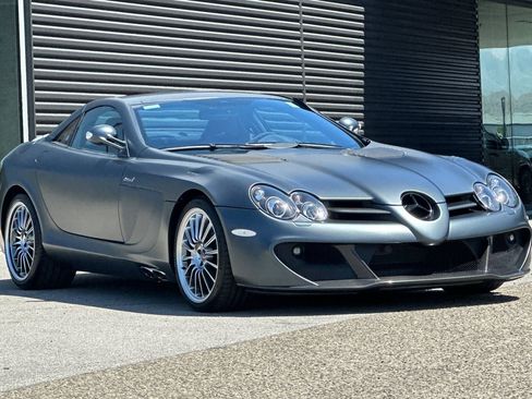 Used 2005 Mercedes-Benz SLR image 10