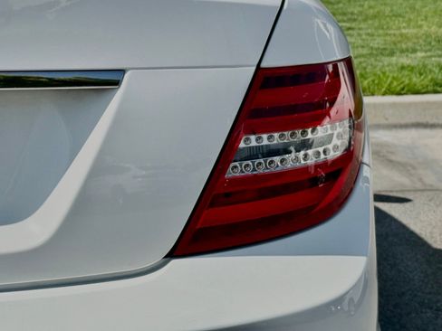 Used 2013 Mercedes-Benz C 250 Sedan image 14