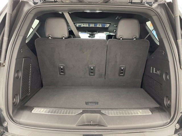 Used 2024 Chevrolet Tahoe High Country AWD/4WD image 14