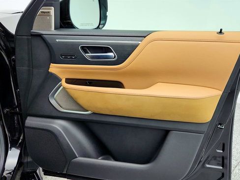 Used 2025 INFINITI QX80 Sensory w/ Exterior Package image 28