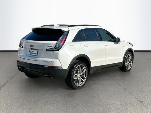 Used 2020 Cadillac XT4 Sport w/ Cold Weather Package image 7