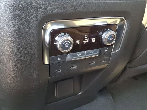 New 2026 GMC Yukon Elevation w/ Elevation Premium Package AWD/4WD image 18