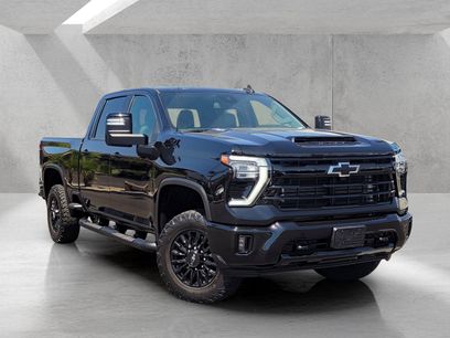Used 2024 Chevrolet Silverado 2500 LT w/ Midnight Edition