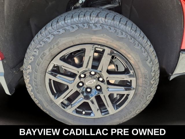 Used 2025 Chevrolet Silverado 1500 LT Trail Boss AWD/4WD image 8