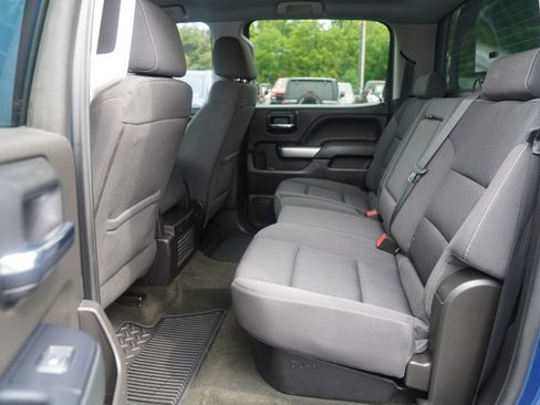 Used 2018 Chevrolet Silverado 1500 LT w/ LT Eassist Package AWD/4WD image 5