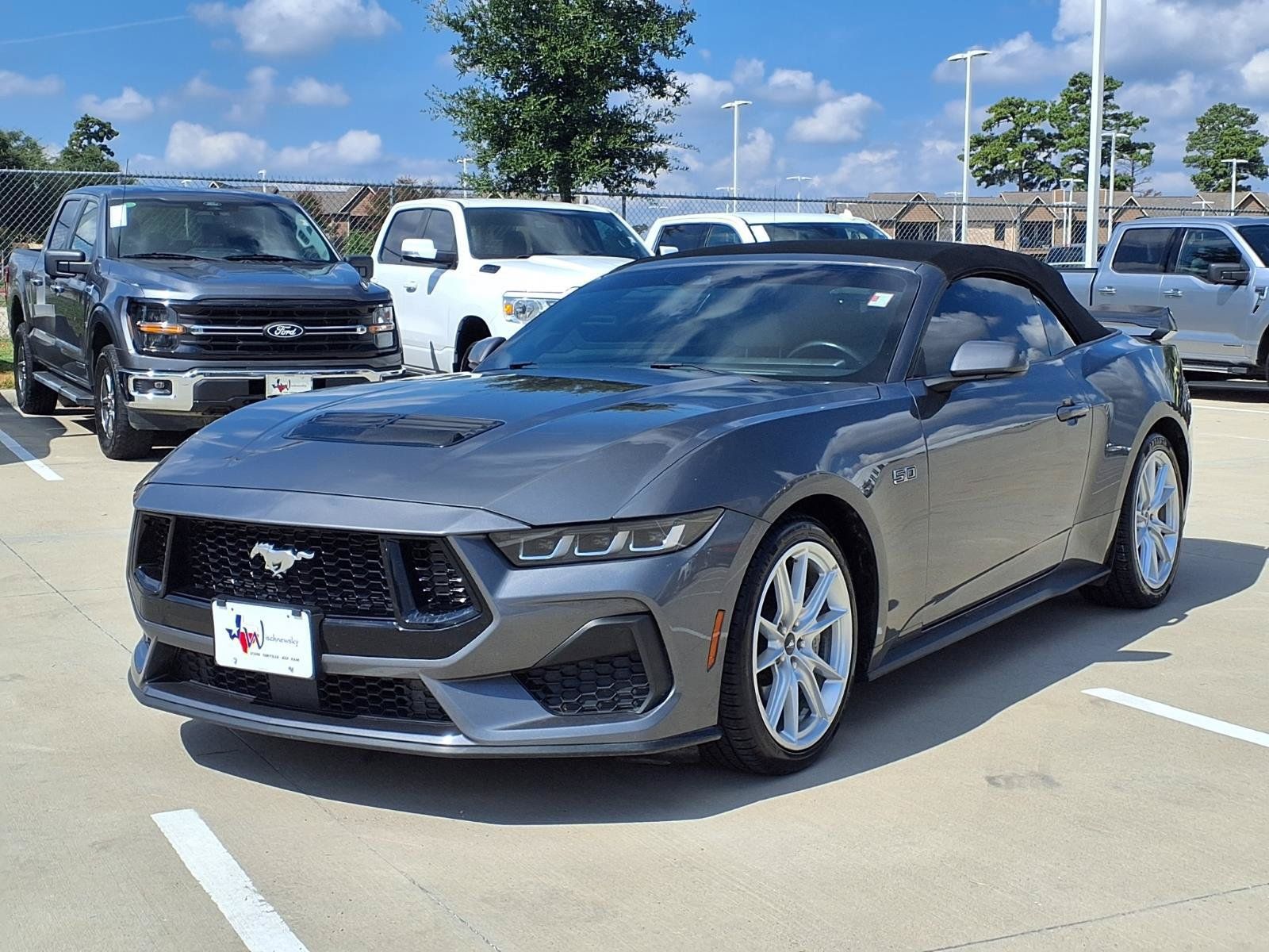 Used 2024 Ford Mustang GT Premium RWD image 3