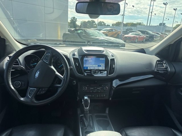 Used 2018 Ford Escape Titanium FWD image 3