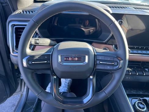 New 2025 GMC Canyon AT4 image 10