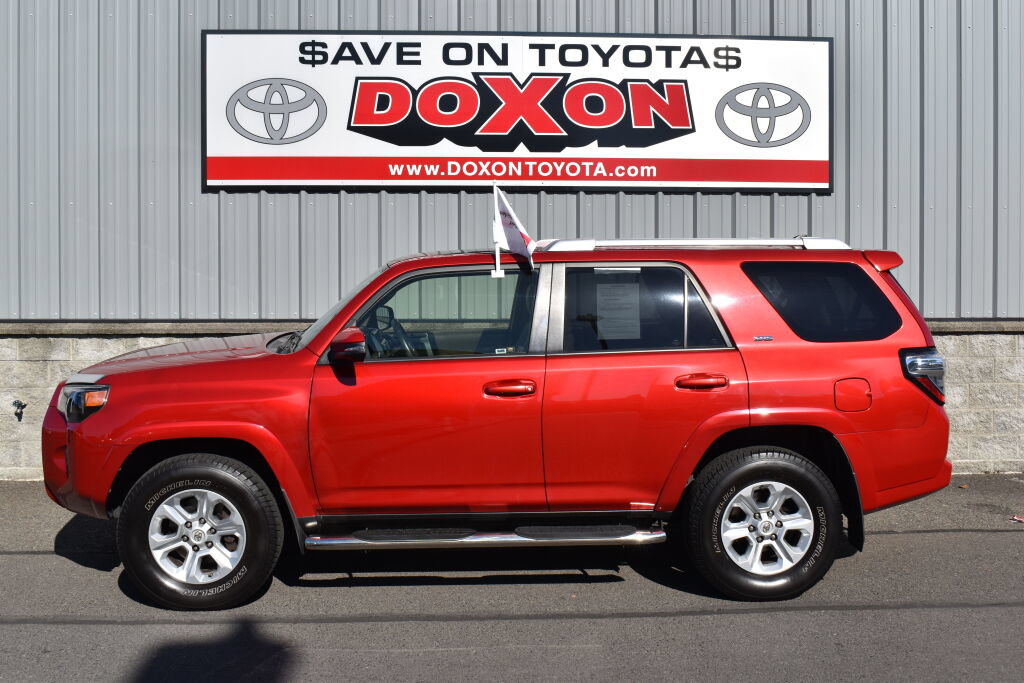 Certified 2018 Toyota 4Runner SR5 Premium AWD/4WD image 4