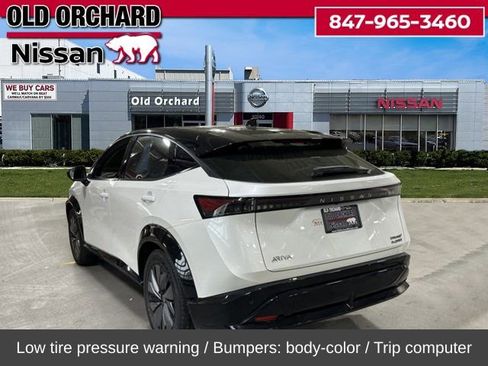 Used 2023 Nissan Ariya AWD image 9